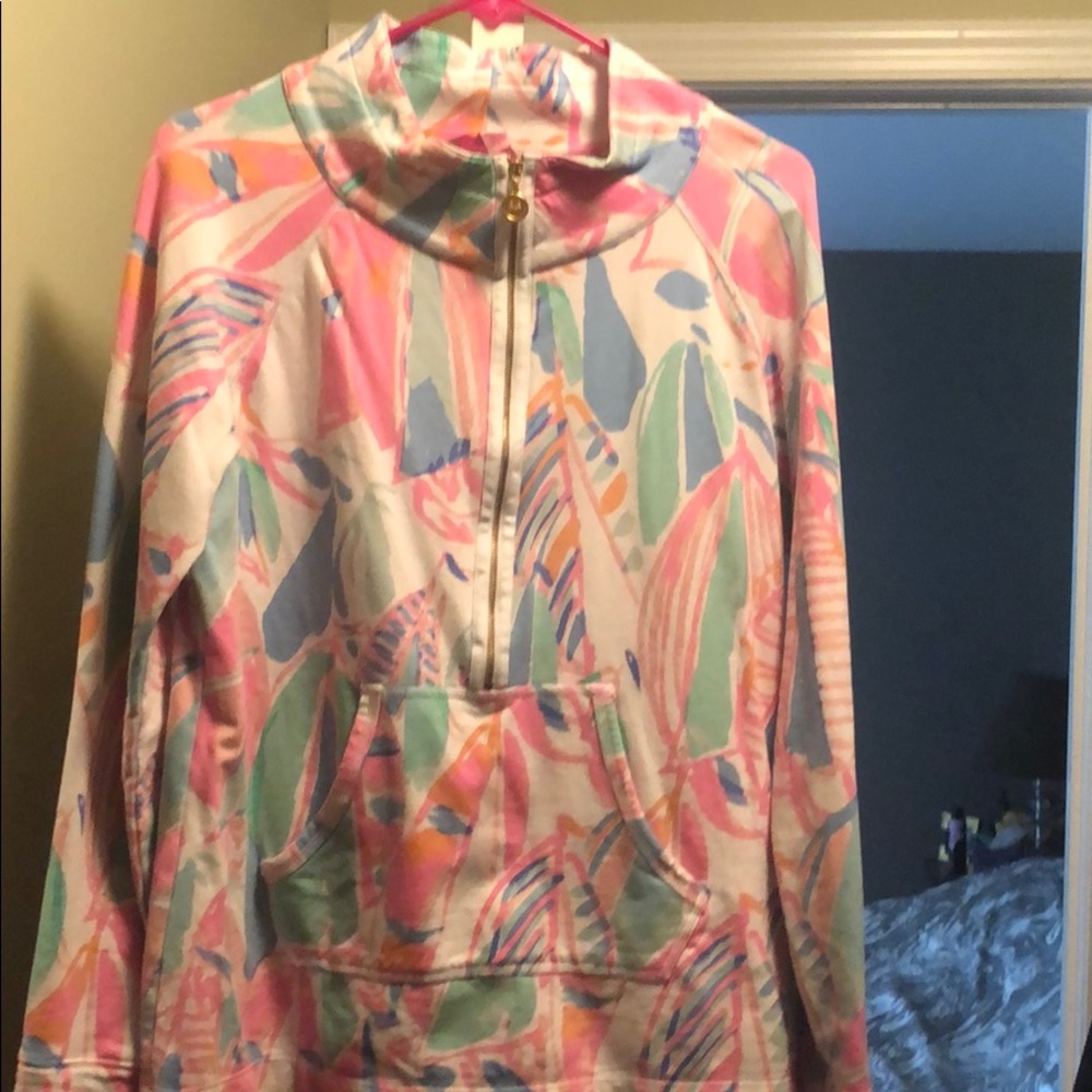 Lilly Pulitzer popover size medium